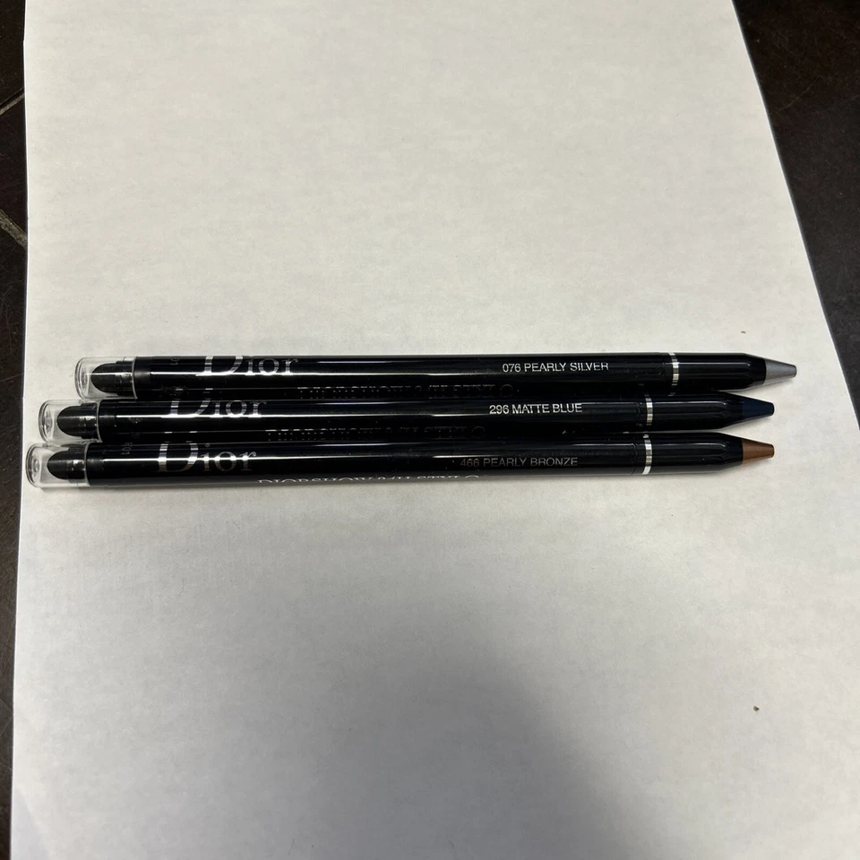 Delineador de ojos Diorshow 24H Stylo Intenso Impermeable Tamaño completo Foto 1 de 1