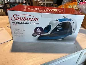 Sunbeam Iron 1600W Quick Heat Up Retractable Cord Iron - Picture 1 of 1