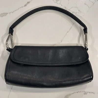 Bolso de hombro pequeño de cuero negro Bueno vintage años 90 Y2K plateado grueso glamour Foto 1 de 4