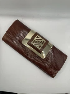 Bolso de Mano Anne Klein Cuero Genuino Marrón Cocodrilo Repujado con Herrajes Plateados   - Imagen 1 de 13