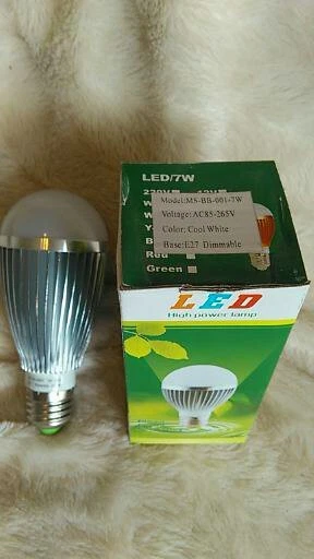 3 x 7W Dimmable ES E27 Cool White LED Light Lamp Bulb Low Energy 240V Job Lot - Image 1 of 1