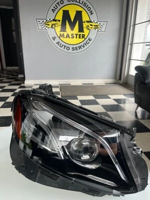 Светодиодный оригинальный фонарь Faro Adaptativo derecho lámpara Mercedes Benz clase E 2017–2020 годов выпуска  - Изображение 1 из 4