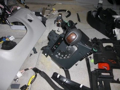 10 LEXUS RX350 SHIFT ASSEMBLY 550741 - Image 1 of 4