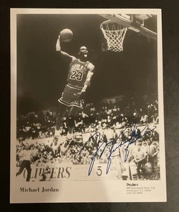 Original Michael Jordan ProServ Facsimile Signed 8x10 Photograph Chicago Bulls - Picture 1 of 2