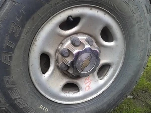 Wheel 16x6-1/2 Fits 03-25 EXPRESS 2500 VAN 31471753 - Picture 1 of 10