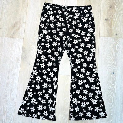 No Boundaries - Flare Leg Stretch Pants Women's XXXL(21) B/W Daisy Flower - Image 1 of 4