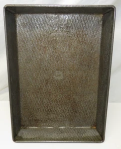 Vintage Bake King 13" x 9" cake bar Pan Pebbled Hammered Textured Metal 245 - Picture 1 of 5