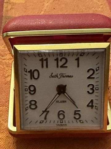 Vintage Seth Thomas Travel Alarm Clock Wind Up Folding Case Cover