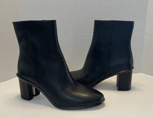 NEU OHNE ETIKETT TORY BURCH BOOKE GESTEMPELTER ABSATZ LEDER BOOTIE STIEFEL SCHWARZ GRÖSSE 8,5 - Bild 1 von 11