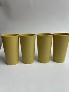 Set of 4 Vintage Tupperware 12 oz Tumblers Cups Yellow Stackable - Picture 1 of 7