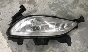 USED Genuine OEM Passenger Side Fog Light for 2010-2013 Hyundai Sonata models - Bild 1 von 3