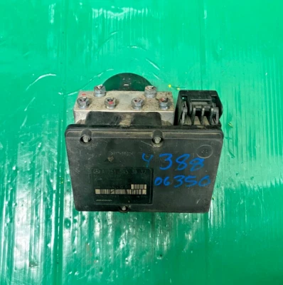 Mercedes-Benz ML350 2006 ABS módulo de freno antibloqueo y bomba A2515453932 Foto 1 de 4