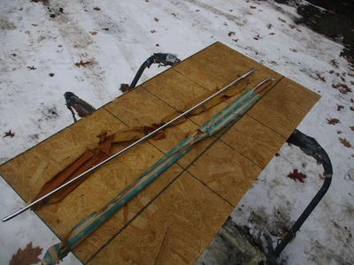 RARO NOS 1964 64 Chevelle Malibu SS El Camino capó moldeado campana lanza 3845890 GM Foto 1 de 4