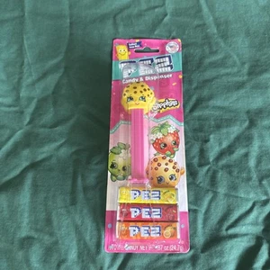 Shopkins Kooky Cookie Pez Dispenser on Card - Picture 1 of 9