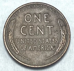 1934-D LINCOLN PENNY - ONE CENT - LAMINATION CRACKS ON RIGHT WHEAT - ERROR - Picture 1 of 2