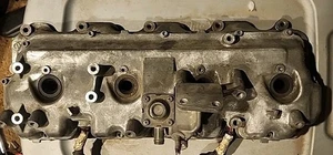 6,6 L LB7 2002 DURAMAX CUBIERTA VÁLVULA DERECHA | 8973058871  - Imagen 1 de 5