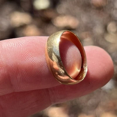 18K Solid Yellow Gold Mens Wedding Band 5.75mm Lambert Bros Ring Size 7.5 - Image 1 of 3