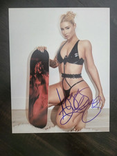 Iggy Azalea W/ COA READ DESCRIPTION