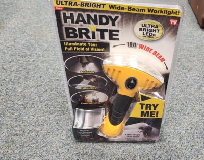 Handy Brite Ultra Bright 180 Wide-Beam LED Flashlight HBWB-CLM-03-1020-200 - Image 1 of 3