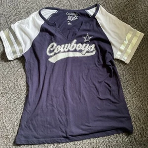 Cowboys Women’s V Neck Tee Shirt Size XL - Picture 1 of 3