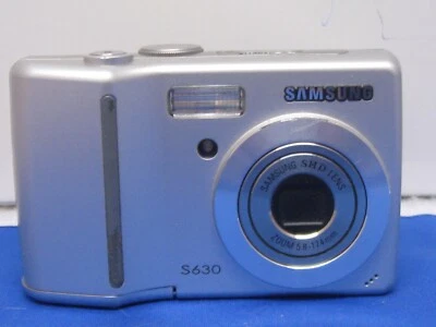 SAMSUNG  S630 Silver 6MP For Parts or Repair Not working - Image 1 of 4