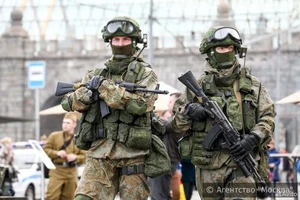 Neu! Sommer Tarnanzug EMR 2 Russische Armee 6SH122 Ratnik - Bild 1 von 21