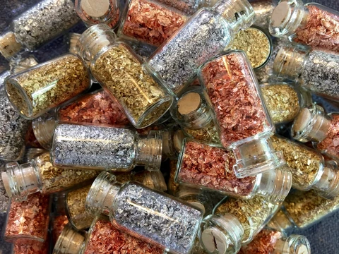 6 Large Bottles of.. Gold - Silver - Copper Leaf Flakes.. Best price online !! Cover