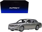 Toyota Century with Curtains RHD (Right Hand Drive) Silver Special Edition 1/18