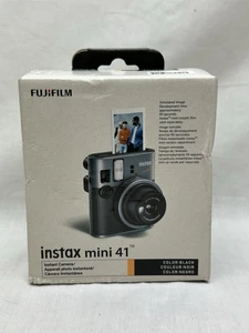 Fujifilm Instax Mini 41 fotocamera pellicola istantanea, esposizione automatica, ultra compatta e chic - Foto 1 di 7