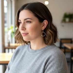 J. Jill strukturierte Creolen silberfarben Kreis rund unregelmäßig minimalistisch Neu mit Etikett - Bild 1 von 4