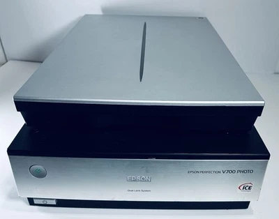 Epson Perfection V700 Photo Flatbed Scanner J221A Comes W/power Adapter - Image 1 of 4