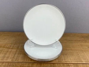 4 Wedgwood Doric Weiß und Platin Brot und Butter Teller - Bild 1 von 5