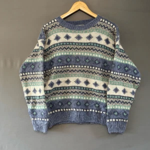 L.L. Bean Women’s Wool Blend Graphic Sweater Size Medium Colorful Vintage 90s - Picture 1 of 8