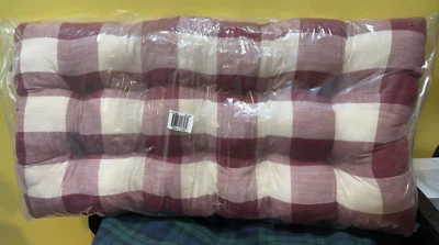 Cojín de banco a cuadros Buffalo The Lakeside Collection rojo Foto 1 de 4