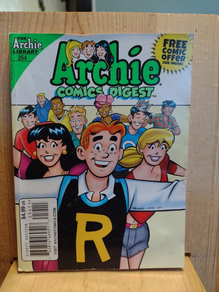 THE Archie LIBRARY: #254.  Archie   COMICS  DIGEST 2014 - Image 1 of 1
