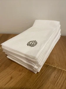 RAR! 20 EINZELNE DISNEYLAND CLUB 33 LOGO SERVIETTEN Disney Sammlerstück dick weiß - Bild 1 von 1