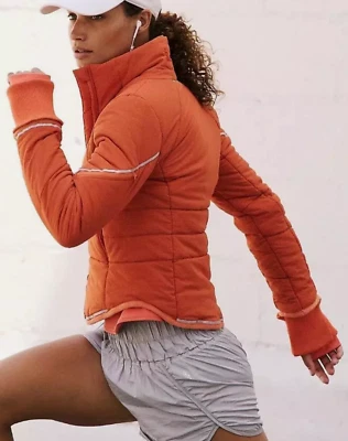 NUEVO ABRIGO CHAQUETA ACOLCHADA FREE PEOPLE NARANJA RECOLECCIÓN TORMENTA RESISTENTE AL AGUA M Foto 1 de 4