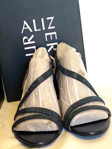 NEW! Naturalizer Vanessa2 Straps Heels Sandals Women Shoes, French Navy ~Sz.8.5M - Picture 1 of 8