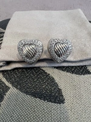 Pendientes Omega David Yurman Oro 18K Plata de Ley Pavé Diamante Esculpido Corazón Foto 1 de 4
