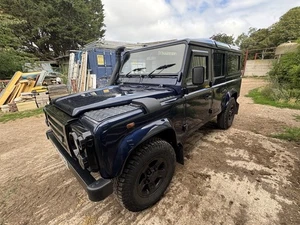 Land Rover Defender 110 Td5 2002 15p - Picture 1 of 9