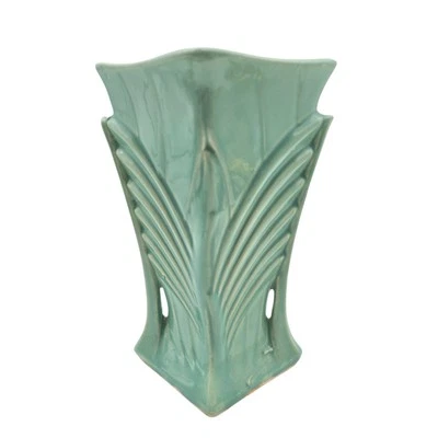 McCoy 9" tall Turquoise Aqua Light Green Feathered fan Vase Pottery Vtg 1940's - Image 1 of 4