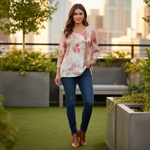 Alfred Dunner Beige & Pink Floral Beaded Applique Top Size XL - Picture 1 of 9