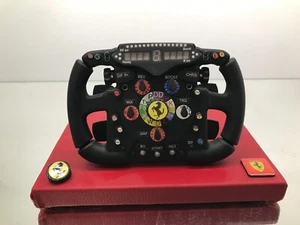 ? SCUDERIA FERRARI F1 F138 2013 SCALE STEERING WHEEL -1:2? W15.0cm- HANDMADE - Imagen 1 de 6