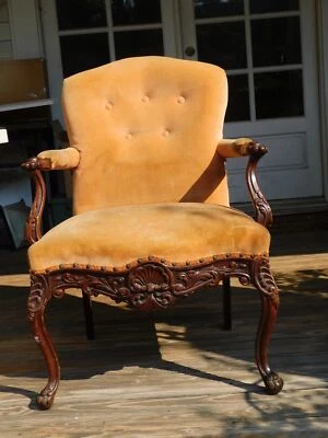 Sillón Victoriano Tallado Caoba Oro Terciopelo Tela 36.25" H "TAL CUAL" Foto 1 de 4