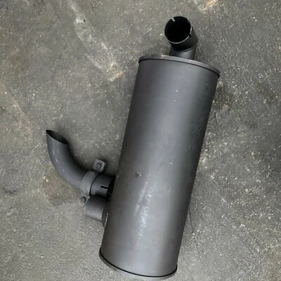  SILENCIADOR CON PERNO EN U, ABRAZADERA PARA MOTOR HITACHI EX200-2 EX200LC-2 EX200-3 6BD1  Foto 1 de 4