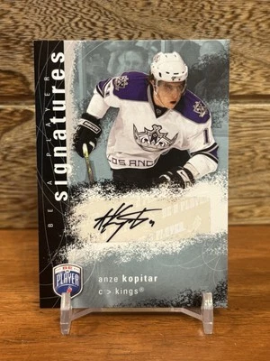 2007-08 Upper Deck Be a Player Signatures AUTO Anze Kopitar #S-AK COMBINE SHIP - Image 1 of 4