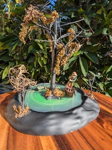 DEPT 56 Swampy Boat Ride - Halloween Village 810632 - komplett - Boot - Alligator - Sumpf - Bild 1 von 23