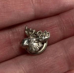 Moosehead Lapel Pin Small Silvertone Antlers - Picture 1 of 9