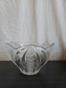 Beautiful Avitra 24% Lead Crystal Flower Etched Bowl / Dish - Bild 1 von 3
