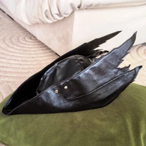 Costume Assassino Copricapo Halloween Copricapo Triangolo Cappello Nuovo - Foto 1 di 10